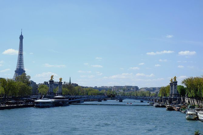 Paris Highlights: Half Day Private Walking Tour - Tuileries Gardens and Place de la Concorde: calm meets shock