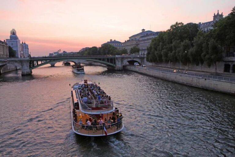 Paris: Hop-on Hop-off Bus Tour & Seine Cruise Bundle Tour - Getting your Paris map: Opéra, Louvre, Notre-Dame, and the Latin Quarter area