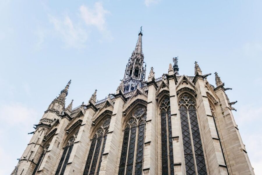 Paris: Ile de la Cité Walking Tour with Sainte-Chapelle - Notre-Dame exterior and the 2019 fire story: what you can see right now