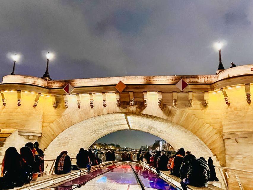 Paris: Illuminated Evening River Cruise & Waffle Tasting - Timing and crowds: how to choose the best departure window