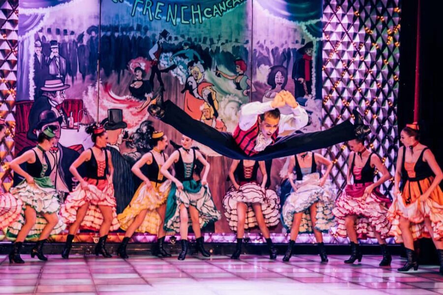 Paris: La Nouvelle Eve Cabaret Dinner Show - Montmartre Cabaret at La Nouvelle Eve: The Main Idea