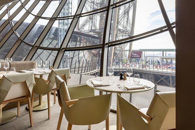 Paris Late Lunch at Eiffel Tower's Madame Brasserie Restaurant - Drinks, Coffee, and the Real Value Check