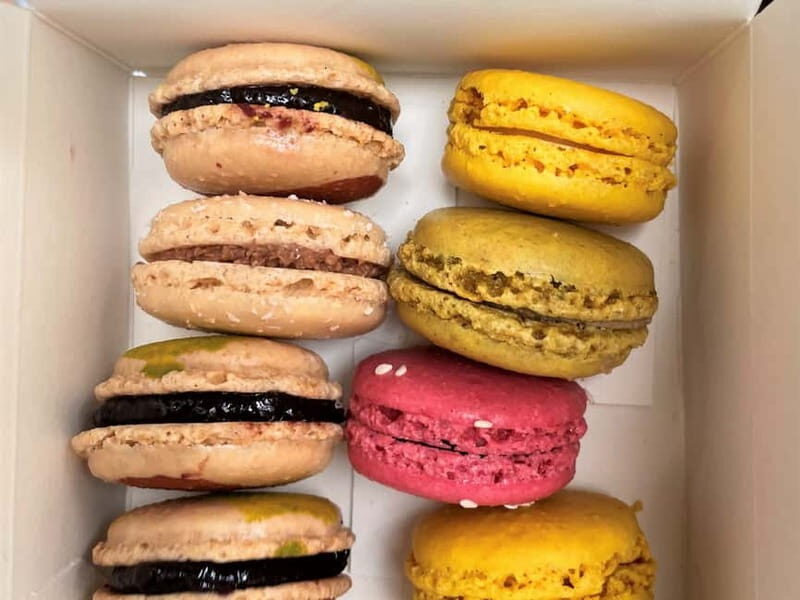 Paris: Le Marais Guided Food Tour with Tastings - Sweet Stops: Chouquettes, Macarons, and Dessert That Actually Counts