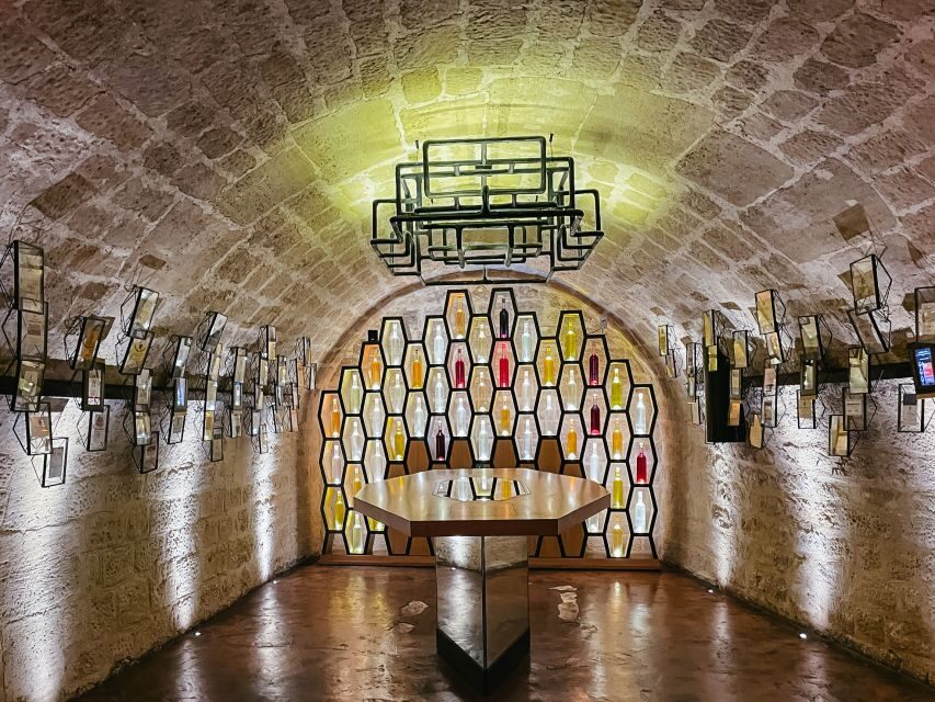 Paris: Les Caves du Louvre Guided Tour with Wine Tastings - The 1-hour flow: what you’ll do from start to finish