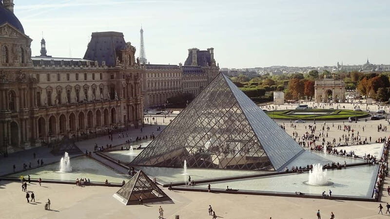 Paris: Louvre Museum Entry Ticket and Garden Walking Tour - Meeting at the Louis XIV statue: how to avoid the stress