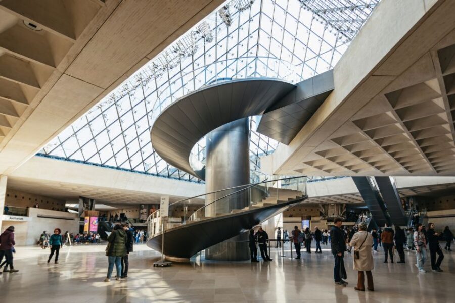 Paris: Louvre Museum Entry Ticket With Host and River Cruise - Why this Louvre + Seine combo works for a one-day Paris plan