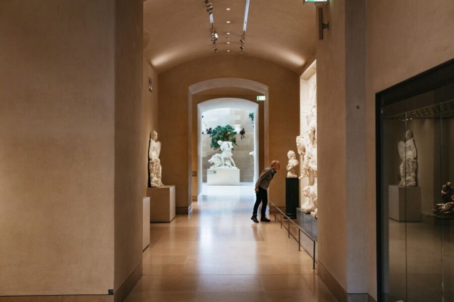 Paris: Louvre Museum Entry Ticket With Host and River Cruise - Louvre timed entry: security, direction, and the Mona Lisa start