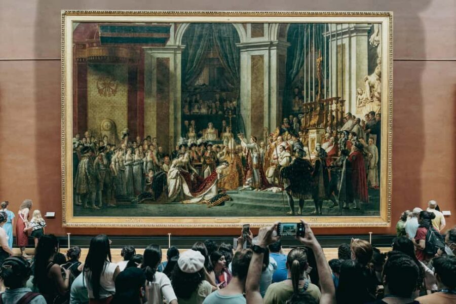 Paris: Louvre Museum Hosted Entry & Masterpieces Audio Guide - Key Highlights at a Glance