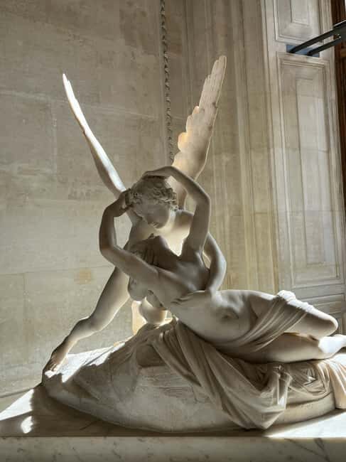 Paris: Louvre Museum Hosted Entry & Masterpieces Audio Guide - What’s Included (and What You’ll Need to Bring)