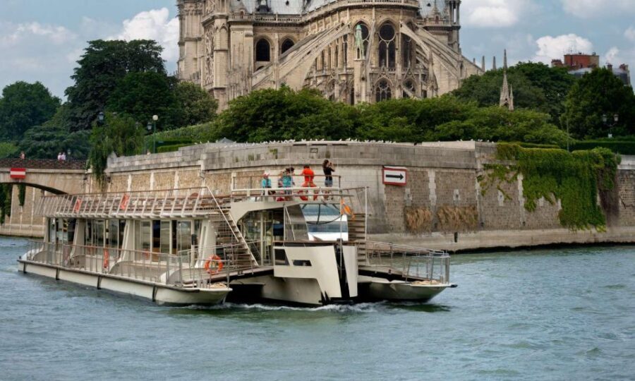 Paris: Louvre Museum & River Cruise Priority Access Tickets - Who should book this Louvre and Seine day