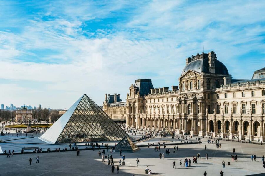 Paris: Louvre Museum Tour Mona Lisa & Iconic Masterpieces - Pyramid Entry With a Pre-Reserved Ticket (And Headsets That Actually Help)