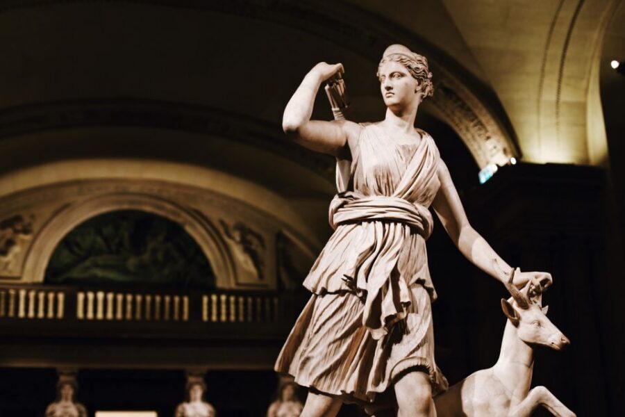 Paris: Louvre Must-See Tour with Reserved Entry Ticket - What the Certified Guide Actually Adds (Beyond Pointing)
