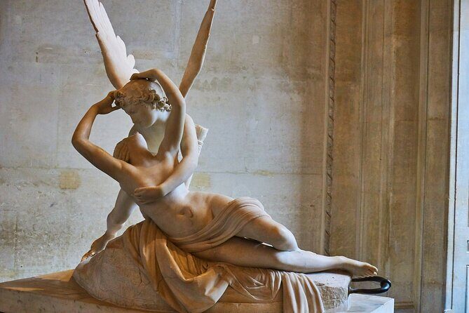 Paris Louvre Small Group Tour with Pre-Reserved Tickets - Your 2-hour route: what you’ll see and what it’s like