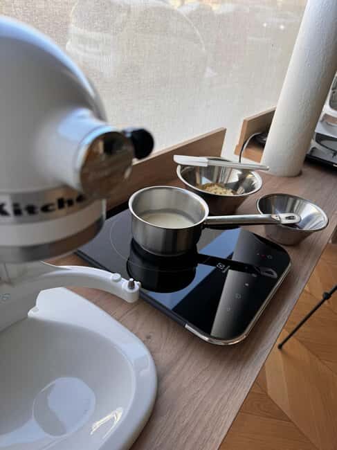 Paris: Macaron Baking Class in Central Paris - Baking, resting, and the moment you taste your work