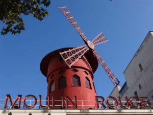 Paris Montmartre: 2-Hour City Tour in German - Starting at Blanche: finding your guide and getting oriented fast