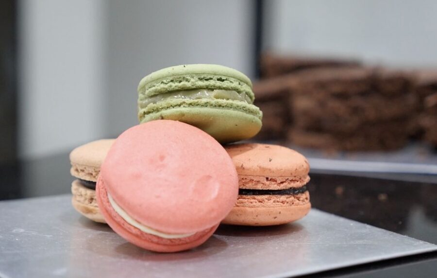 Paris: Montmartre Food Tour with Full Meal - Montmartre on foot: why this route works