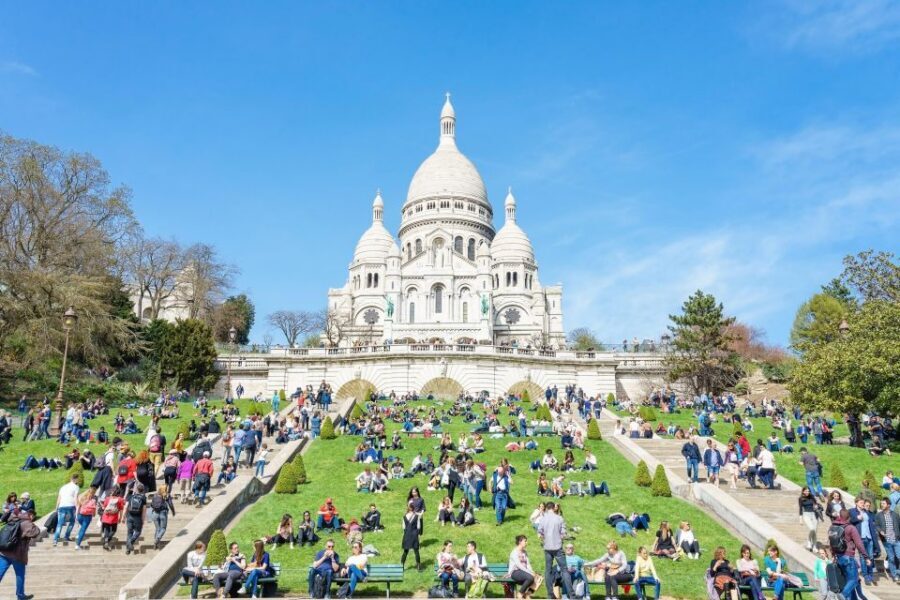 Paris: Montmartre Small Group Guided Walking Tour - Vineyards and cabarets: the Montmartre that still produces wine