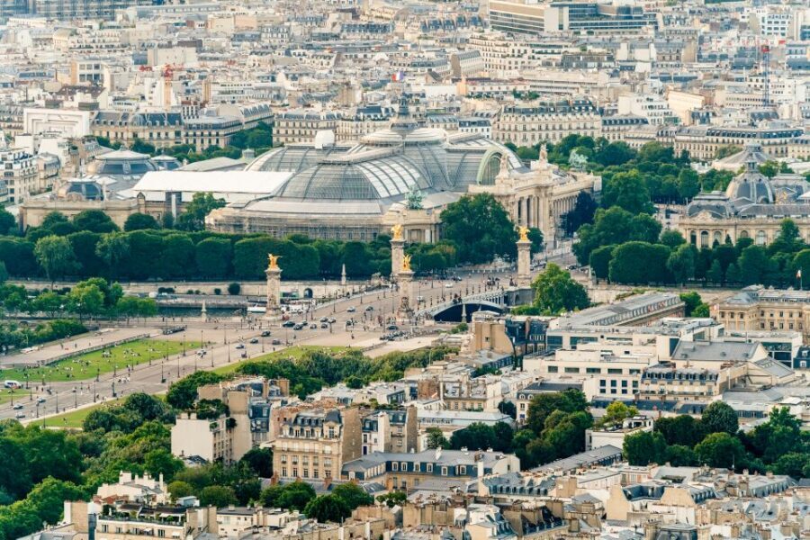 Paris: Montparnasse Tower Observation Deck Entry Ticket - Timing: sunset transition and the Eiffel Tower sparkle