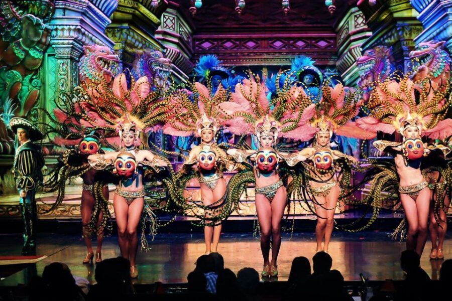 Paris: Moulin Rouge Cabaret Show Ticket with Champagne - Seating Reality: What 2 Hours Means in the Room