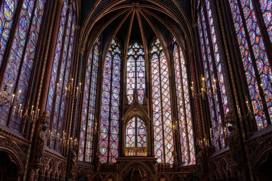 Paris: Notre Dame Cathedral Exterior Tour with Free Entry - Price and value: why $17 can work well here
