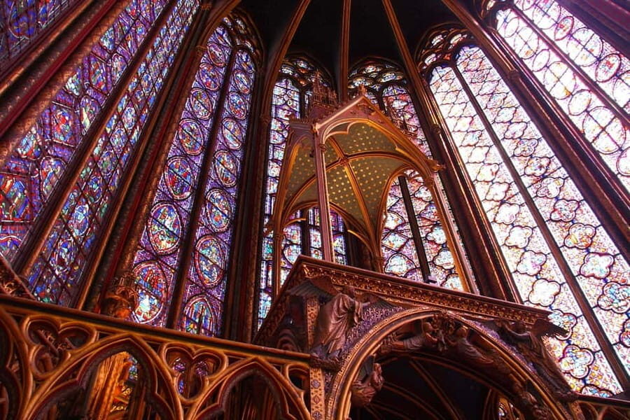 Paris: Notre Dame Outside Tour and Sainte Chapelle Ticket - Place Dauphine: A Compact Square With Big Stories