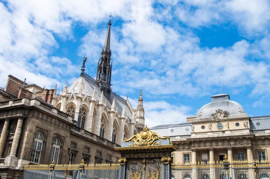 Paris: Notre Dame Outside Tour and Sainte Chapelle Ticket - Value at $48: When Skip-the-Line Is Worth the Money