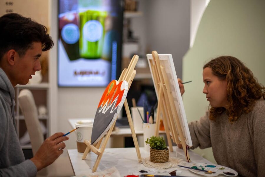Paris : Painting experience in an art cafe - Should You Book Athena Art Café Painting Time?