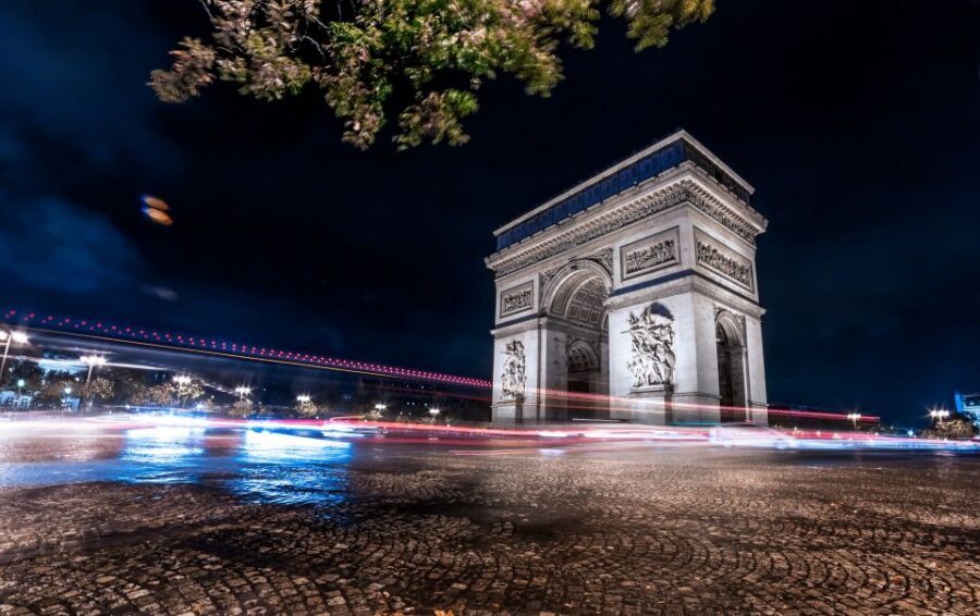 Paris: Panoramic Night Tour with Audio Guide and Host - Should You Book This Paris Panoramic Night Tour?
