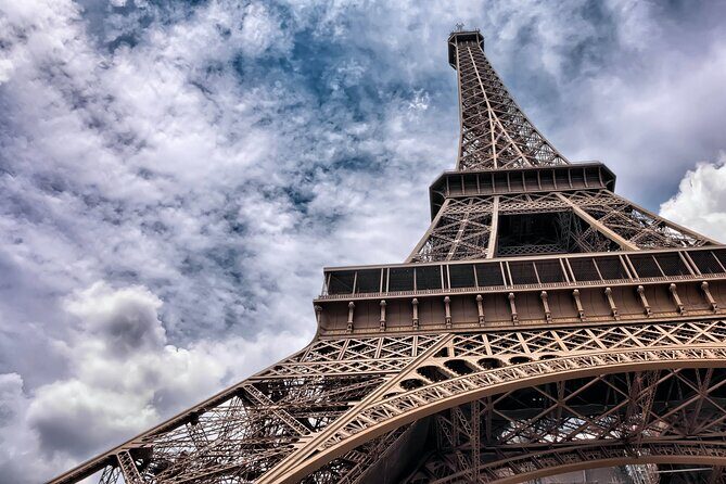 Paris Pass with over 90 Top Attractions including Notre Dame Tour - Using the Go City app and mobile tickets without losing hours