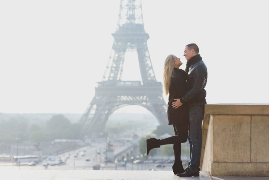Paris: Photo Shoot with a Private Travel Photographer - What to Wear and Bring (Because Paris Wind Is Real)