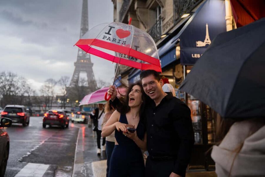 Paris: Premium Photoshoot with Iconic Eiffel Tower Views - Weather and last-minute changes: plan like a Parisian