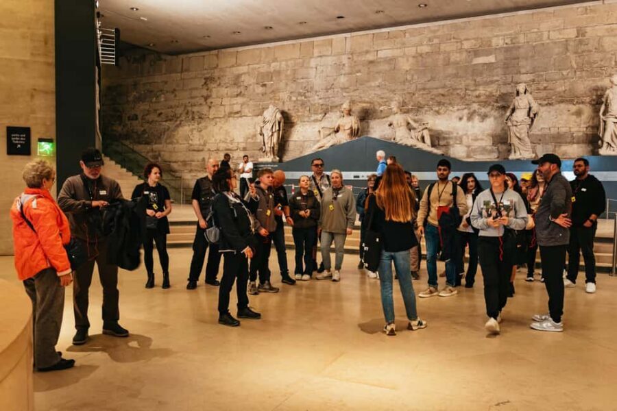 Paris: Priority Access Louvre with Host -Direct to Mona Lisa - Key things to know before you go