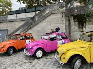 Paris: Private Sightseeing Tour in Citroën 2CV - The Citroën 2CV Ride: Roof-Open Summer Views and Winter Blankets