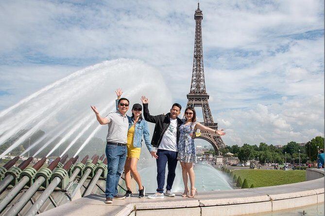 Paris Private Walking Tour with a Personal Photographer - Key highlights at a glance
