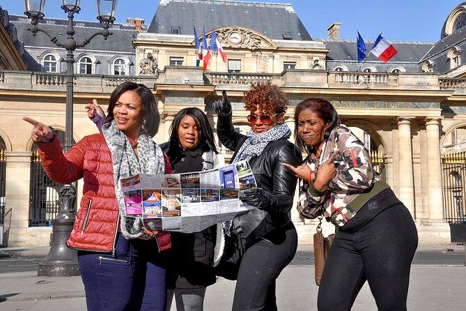 Paris Private Walking Tour with a Personal Photographer - A two-hour photo plan built around landmarks and natural flow