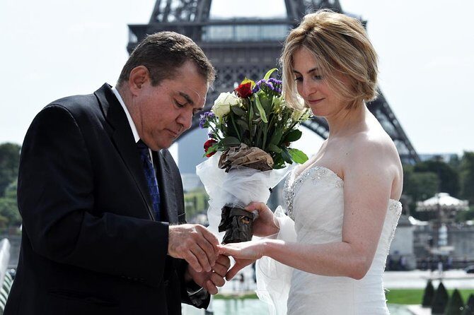 Paris Renew Your Wedding Vows Experience with Professional Photographer - Key highlights worth caring about
