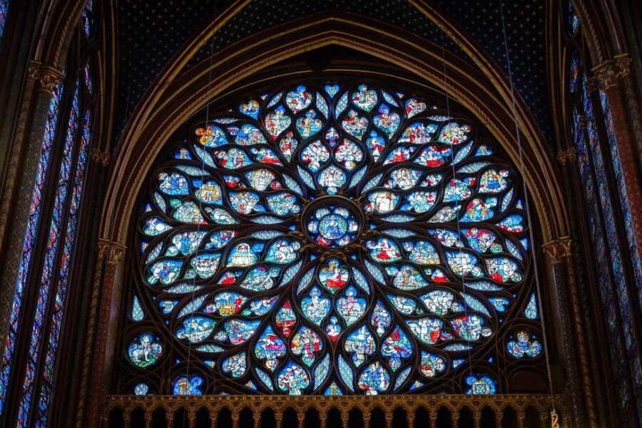 Paris: Sainte-Chapelle, Conciergerie, Notre Dame Guided Tour - If Notre-Dame inside is a must, plan your follow-up