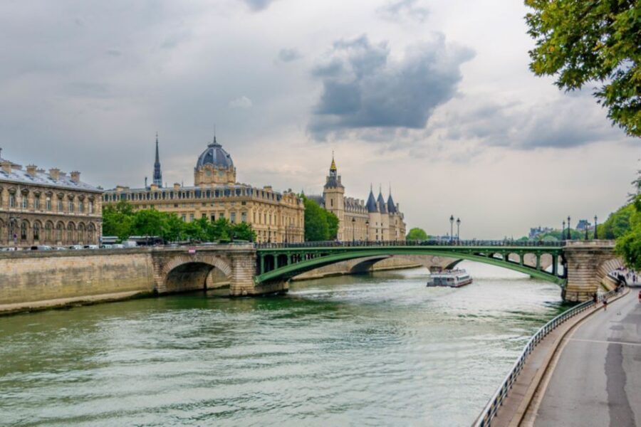Paris: Seine Cruise with Snack/Optional Eiffel Tower Ticket - Entering the Eiffel Tower Experience (If You Choose the Upgrade)