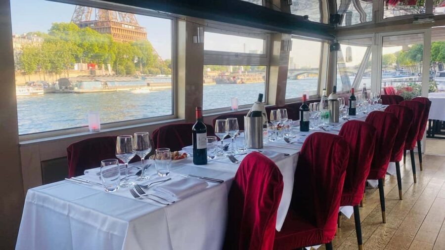 Paris: Seine Dinner Cruise from Eiffel Tower/Liberty Statue - Where You Board: dock options near the Eiffel Tower area