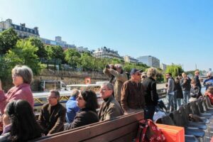 Paris: Seine River and Canal Saint-Martin Cruise - Getting to Port of Solférino: Finding the Boat Under the Orsay