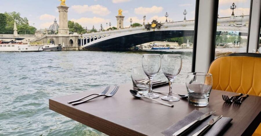 Paris: Seine River Bistronomic Dinner Cruise - Your bistronomic 3-course dinner: what the meal experience is really like