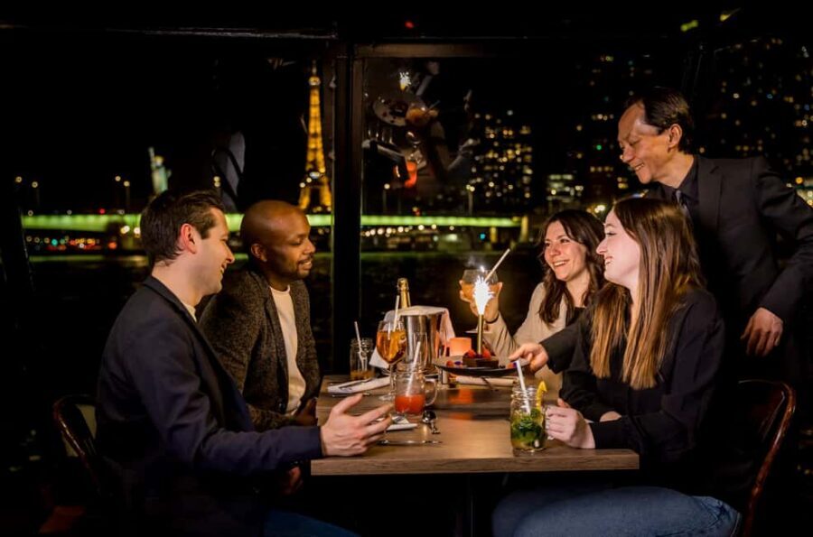 Paris: Seine River Champagne Dinner Cruise with Live Music - The Music + Dinner Combo: What That Feels Like Onboard