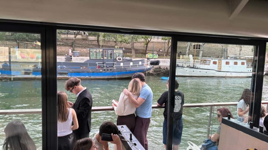 Paris: Seine River Cruise and 3-course Bistro Lunch - When you might want to choose something else