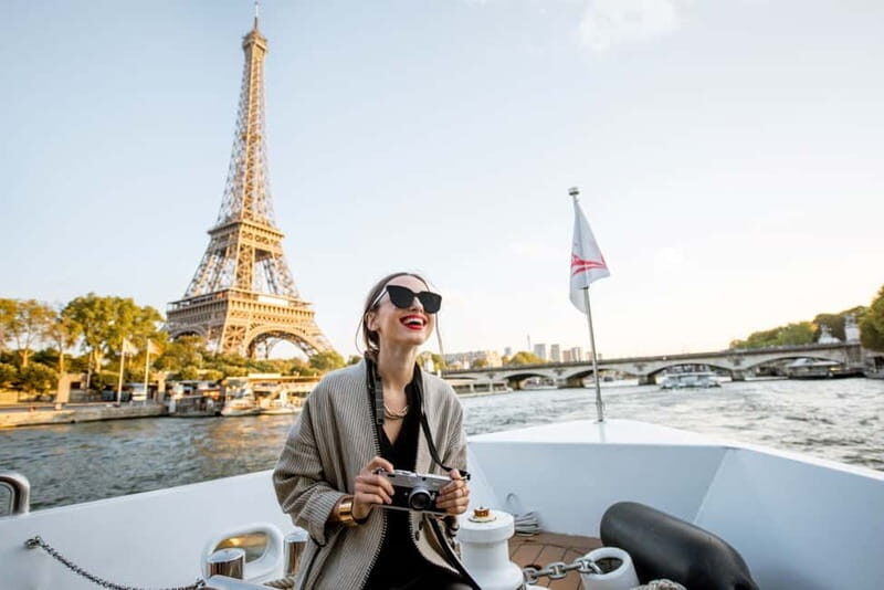 Paris: Seine River Cruise with a Live Guide - The most interesting parts of this cruise