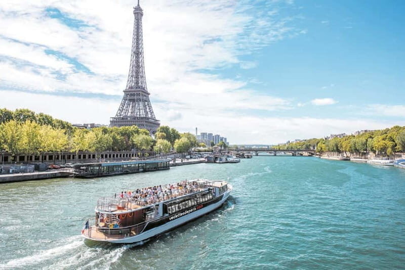 Paris: Seine River Cruise with a Live Guide - Getting the timing right: dusk cruises and calmer moments