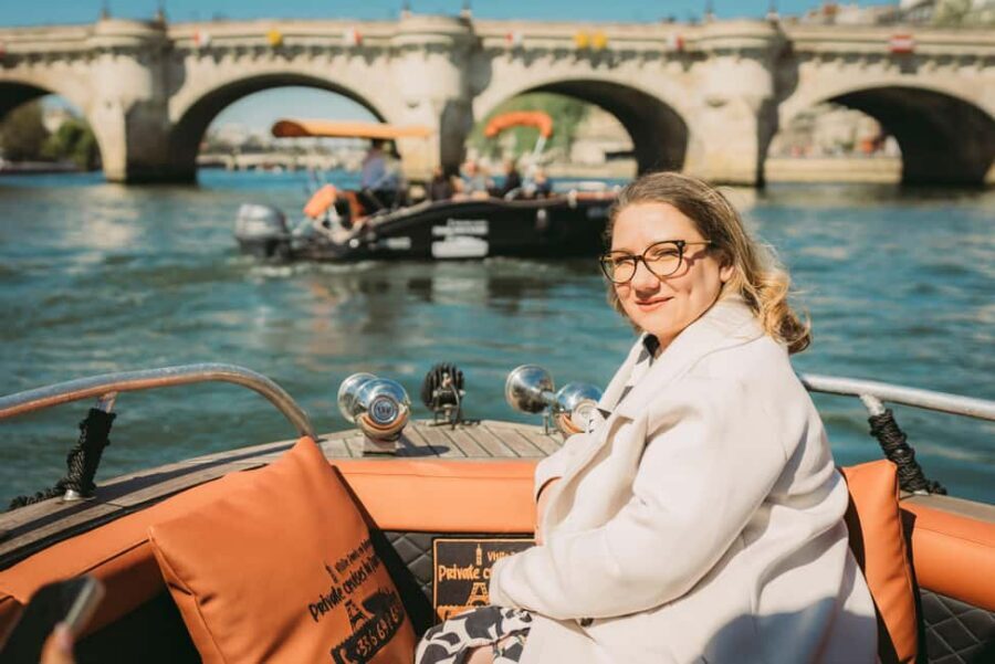 Paris: Seine River Private Cruise - Timing tips: lights, sunset, and when Paris looks best