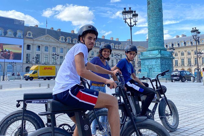 Paris Sightseeing Family Friendly Guided Electric Bike Tour - Louvre Area Views, Pont des Arts, and the Best Bridge-Spotting