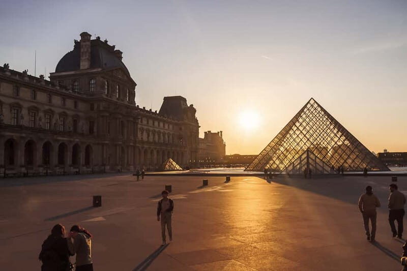Paris: Skip-the-Line Louvre Highlights Tour with Mona Lisa - Louvre Highlights in 2 Hours: Why This Feels Worth It