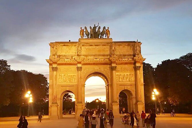 Paris Top Sights Half Day Walking Tour with a Fun Guide - From Montmartre to the Louvre: the route that actually makes sense