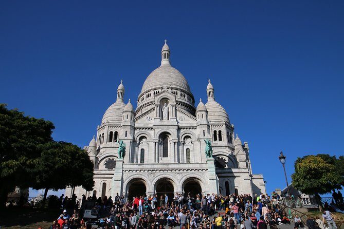 Paris Top Sights Half Day Walking Tour with a Fun Guide - Meeting point reality: where to go and what to look for